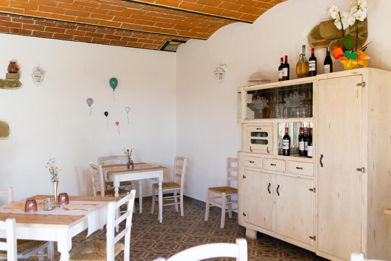Agriturismo I Millepini Case Malva Bagian luar foto