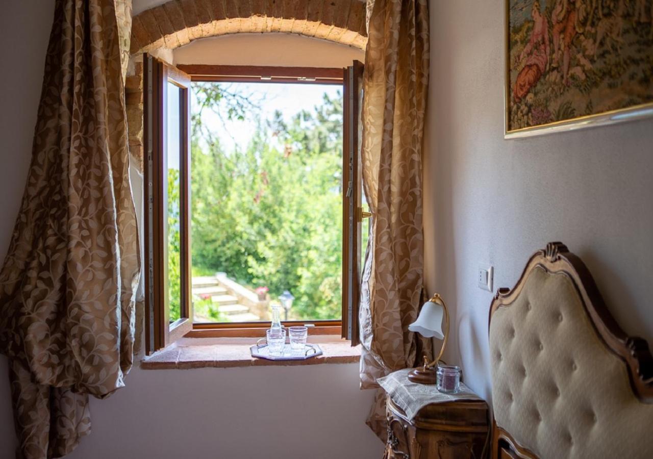 Agriturismo I Millepini Case Malva Bagian luar foto